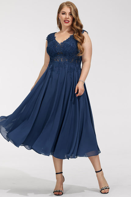 Robe Trapèze Noire Et Blanche Dentelle - gallery 6