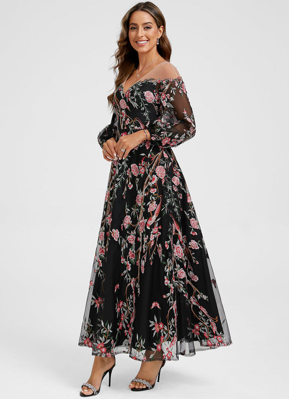 Robe Trapèze Éthérée Noire - gallery 3