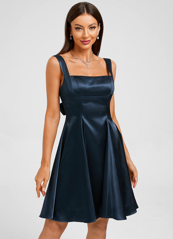 Robe Trapèze Courte Satin Chic - gallery 4