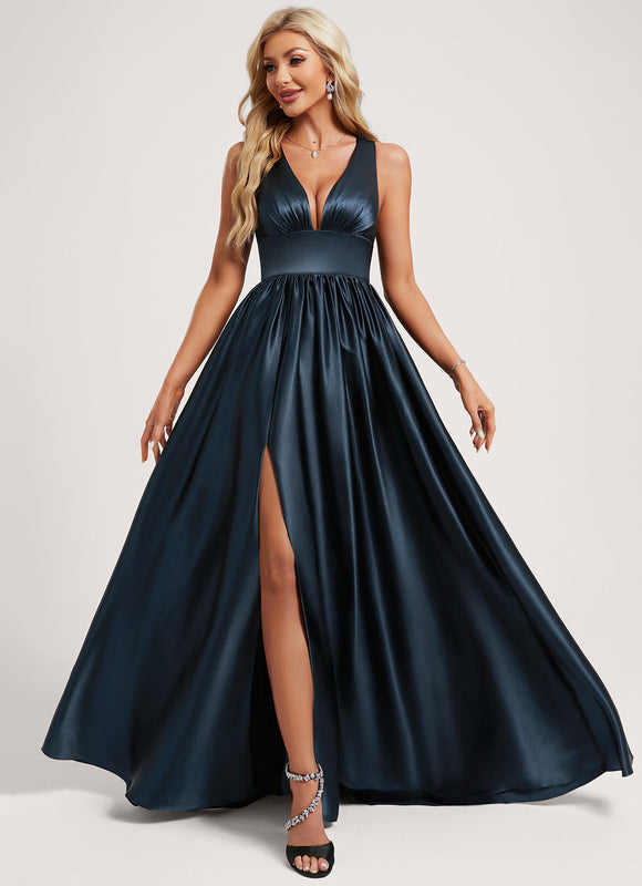 Robe Trapèze Satin Doré Élégante