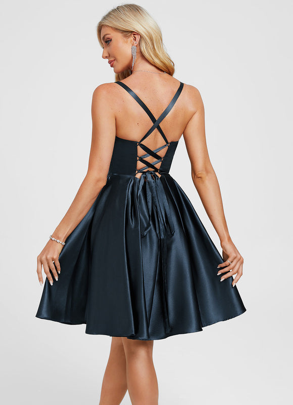 Robe Trapèze Noir Chic Satiné - gallery 3