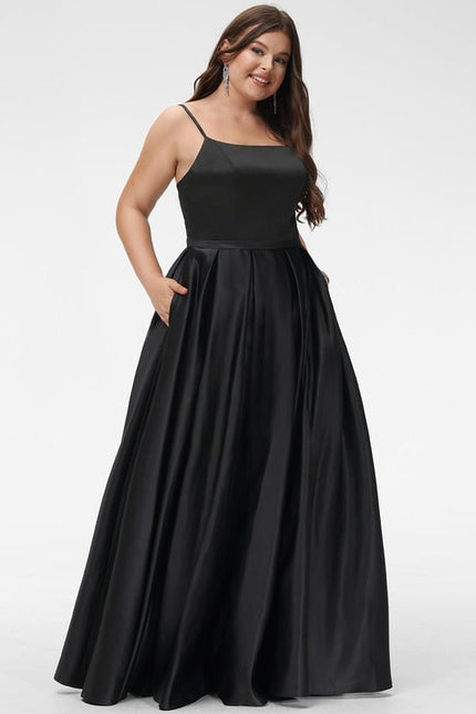 Robe Trapèze Noir Satiné Élégance - gallery 8