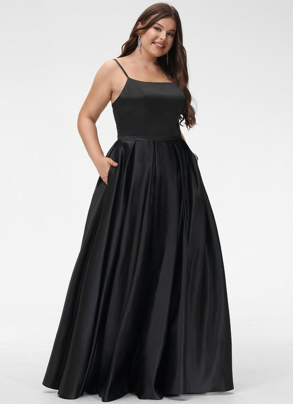 Robe Trapèze Noir Satiné Élégance - gallery 8