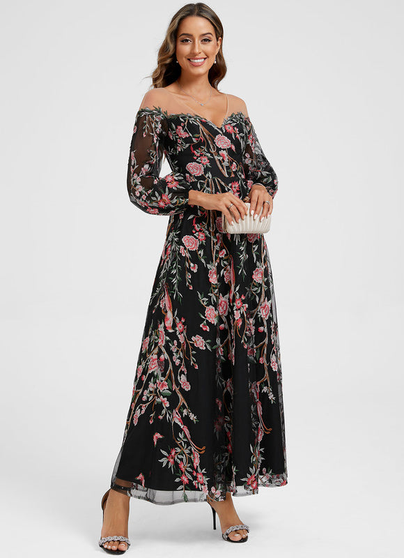 Robe Trapèze Éthérée Noire - gallery 1