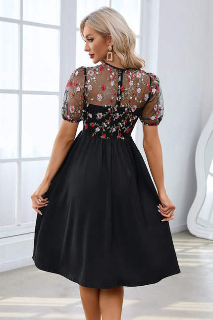 Robe Trapèze Noir Fleurie - gallery 4