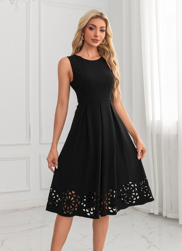 Robe Trapèze Noir Décorative - gallery 1