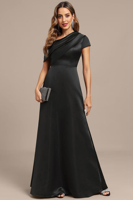 Robe Trapèze Satinée Élégante