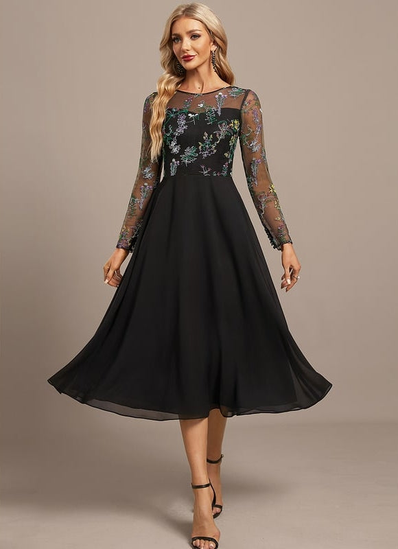 Robe Trapèze Élégance Florale Sombre - gallery 2