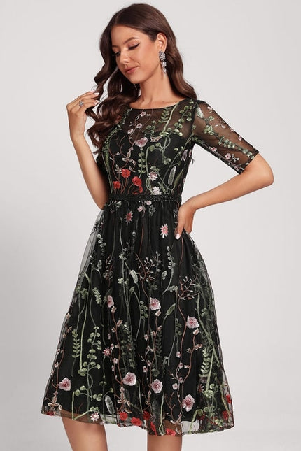 Robe Trapèze Noire À Fleurs - gallery 2