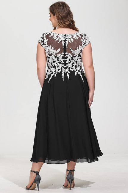 Robe Trapèze Noire Et Blanche Dentelle - gallery 9