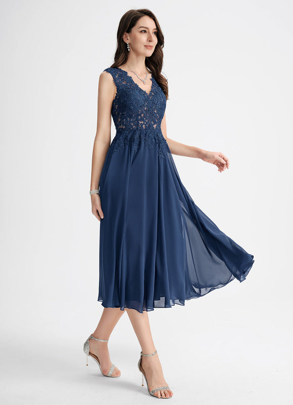 Robe Trapèze Noire Et Blanche Dentelle - gallery 3