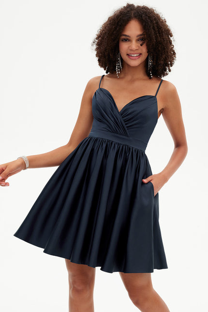 Robe Trapèze Plissée Élégante