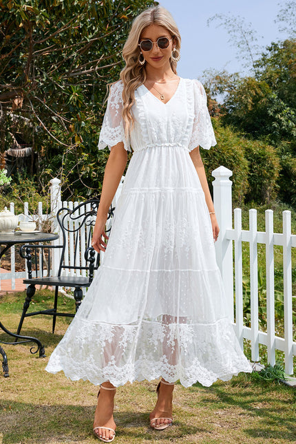 Robe Trapèze Élégance Blanche Éthérée - gallery 1