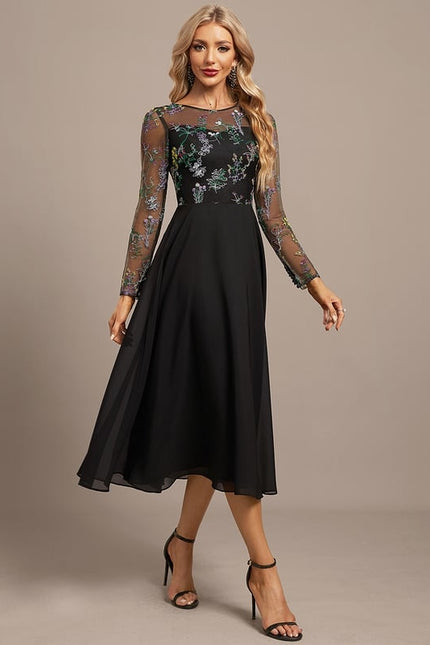 Robe Trapèze Élégance Florale Sombre - gallery 4