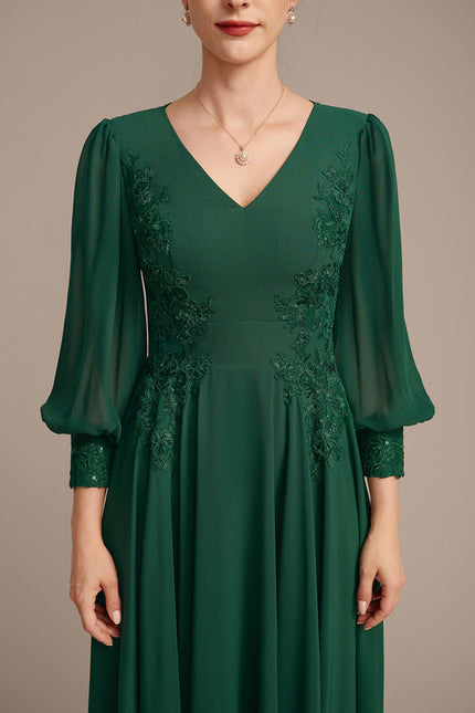 Robe Trapèze Verte En Mousseline Et Dentelle - gallery 6