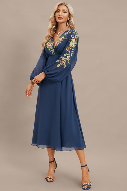 Robe Trapèze Bleue Marine Florale Dentelle Soirée - gallery 3