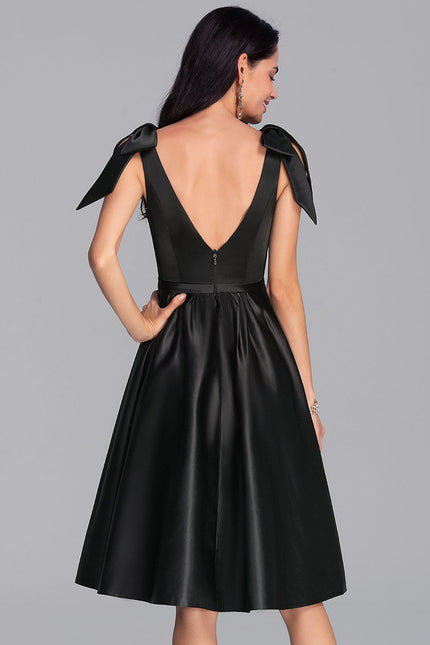 Robe Trapèze Noire Classique - gallery 1