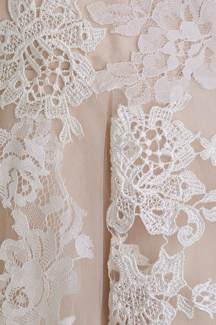 Robe Trapèze Écrue Élégante - gallery 1