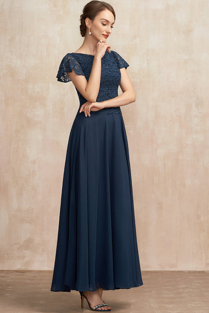 Robe Trapèze Rouge Envoûtant - gallery 3