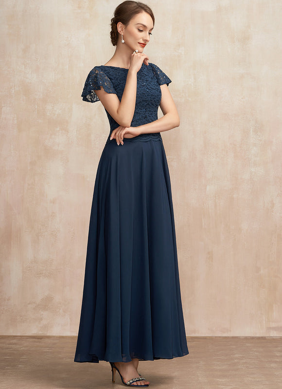 Robe Trapèze Rouge Envoûtant - gallery 3