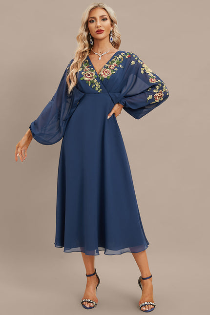 Robe Trapèze Bleue Marine Florale Dentelle Soirée - gallery 4