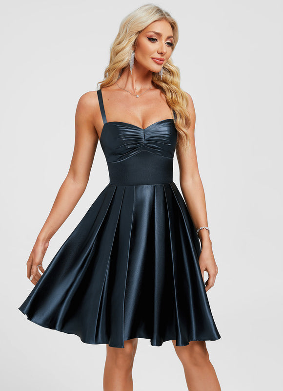 Robe Trapèze Noir Chic Satiné - gallery 5