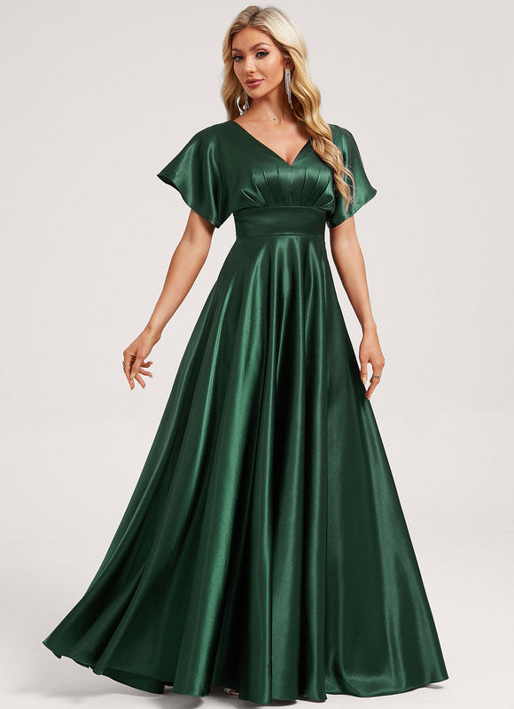 Robe Trapèze Satin Doré Élégante