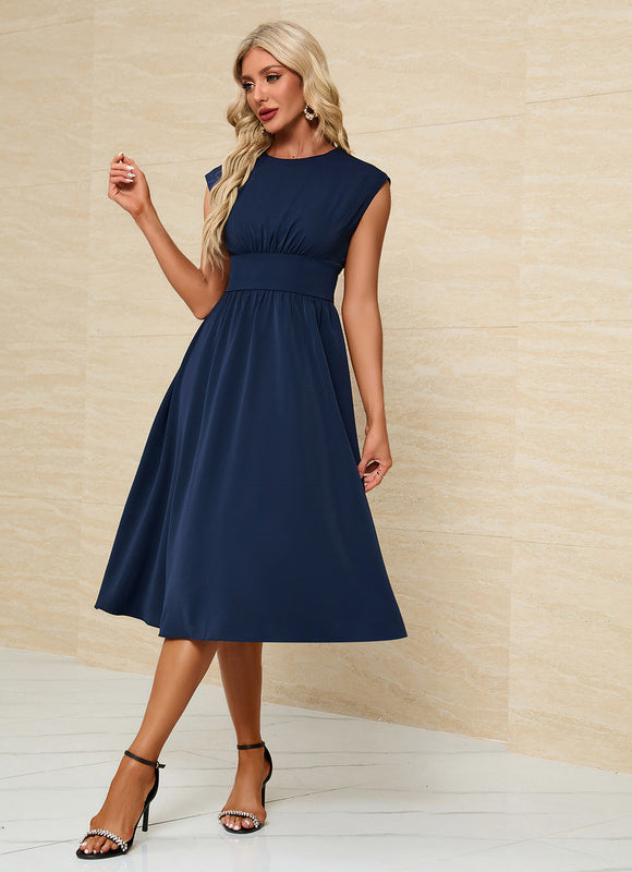 Robe Trapèze Noir Décorative - gallery 2