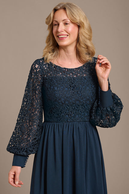Robe Trapèze Élégante Noir Opalescent - gallery 3