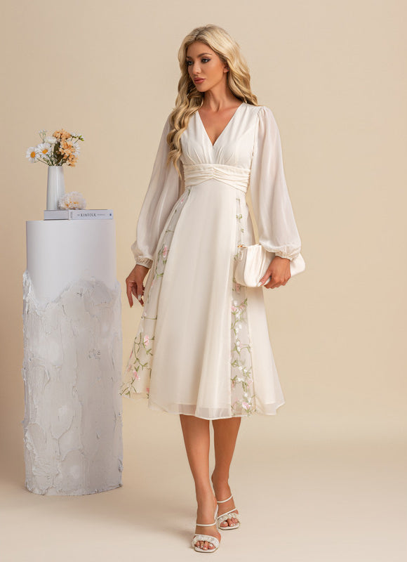 Robe Trapèze Élégance Florale Lumineuse - gallery 5