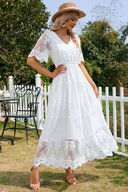 Robe Trapèze Élégance Blanche Éthérée - gallery 3