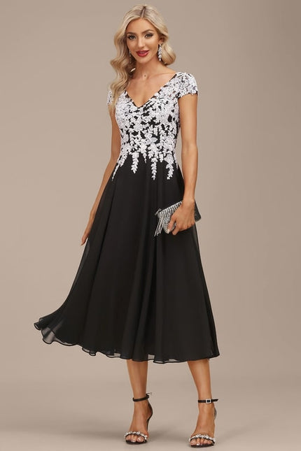 Robe Trapèze Noire Et Blanche Dentelle - gallery 6