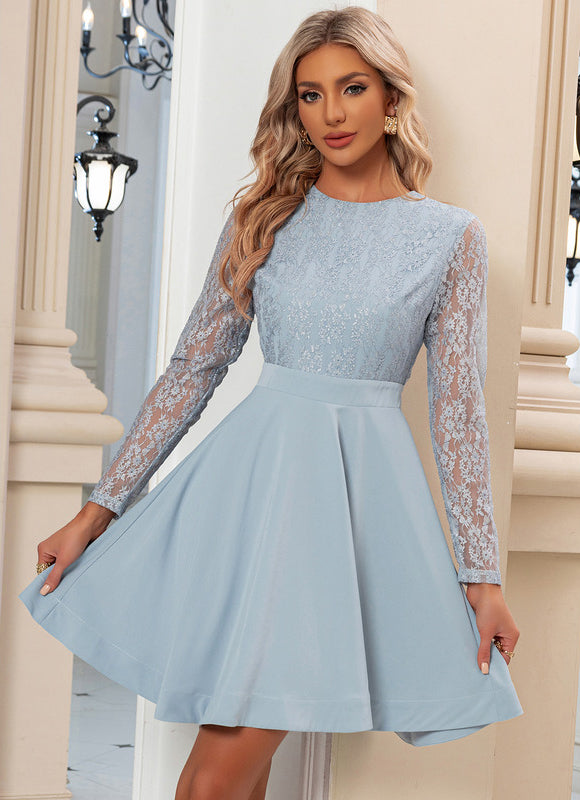 Robe Trapèze Ciel Dentelle Flottante