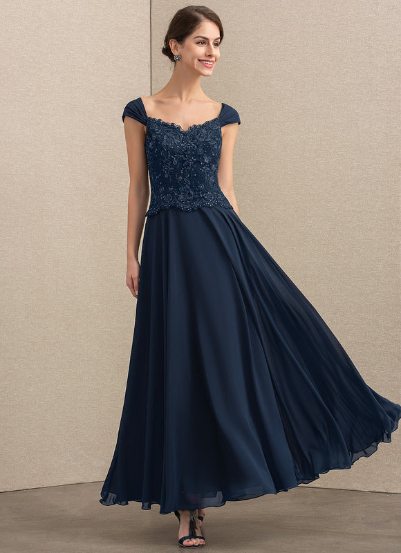 Robe Trapèze Verte En Mousseline Et Dentelle - gallery 3