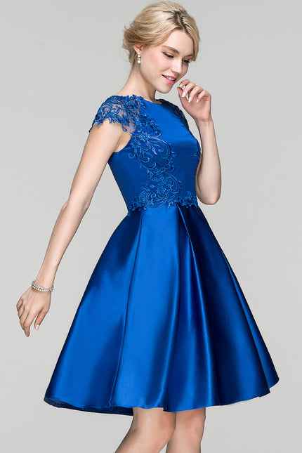 Robe Trapèze Bleue Satin Dentelle