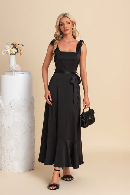 Robe Trapèze Noir Élégance Satinée
