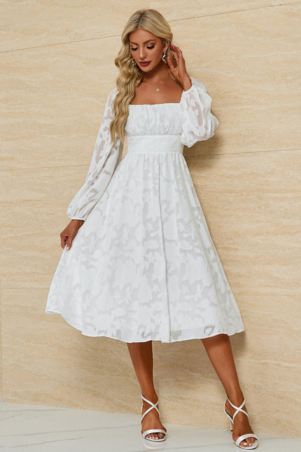 Robe Trapèze Blanchie Élégante