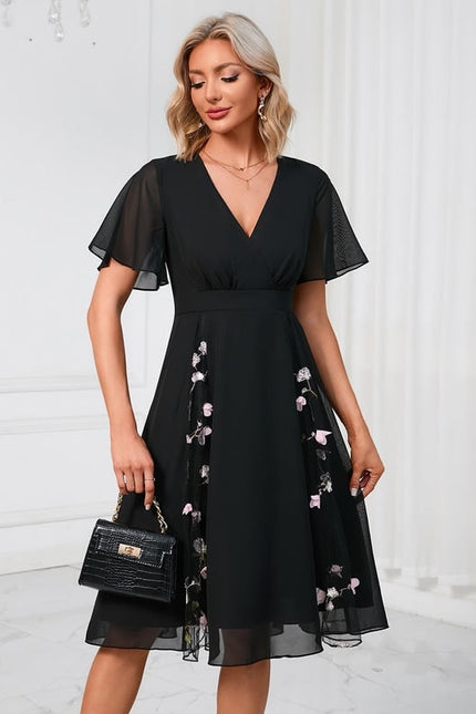 Robe Trapèze Noir Chic Aérien - gallery 8