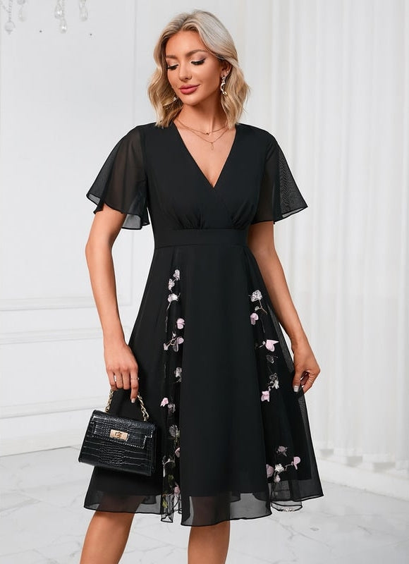 Robe Trapèze Noir Chic Aérien - gallery 8