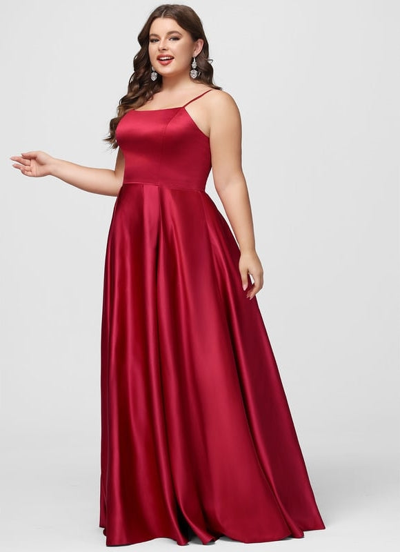 Robe Trapèze Noir Satiné Élégance - gallery 6