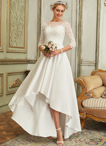 Robe Trapèze Élégance Dentelle Satinée