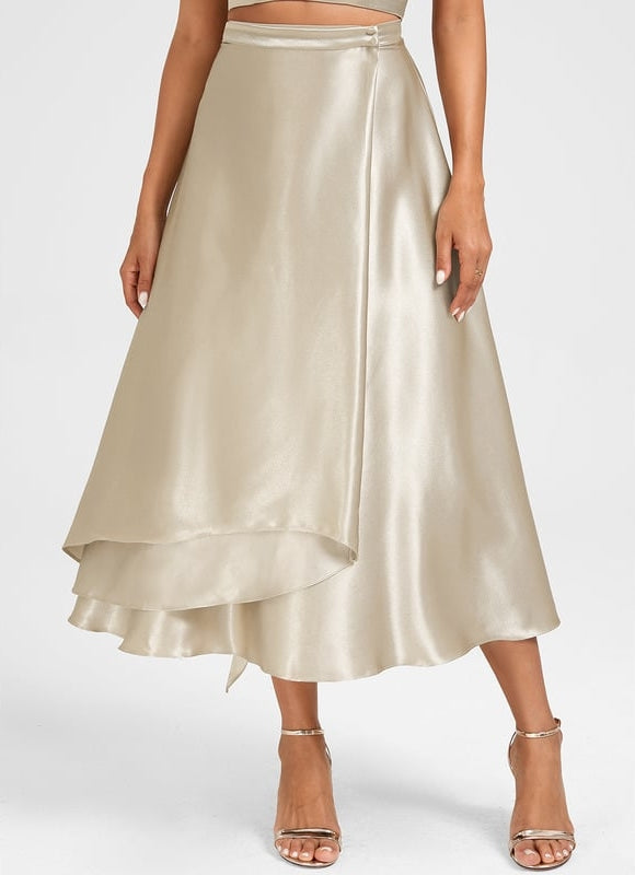 Robe Trapèze Satin Doré Élégant - gallery 3