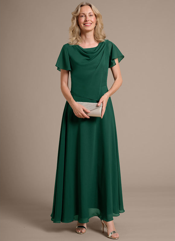 Robe Trapèze Élégance Intemporelle