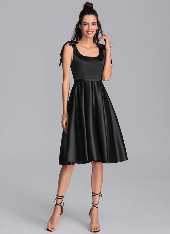 Robe Trapèze Noire Classique - gallery 3