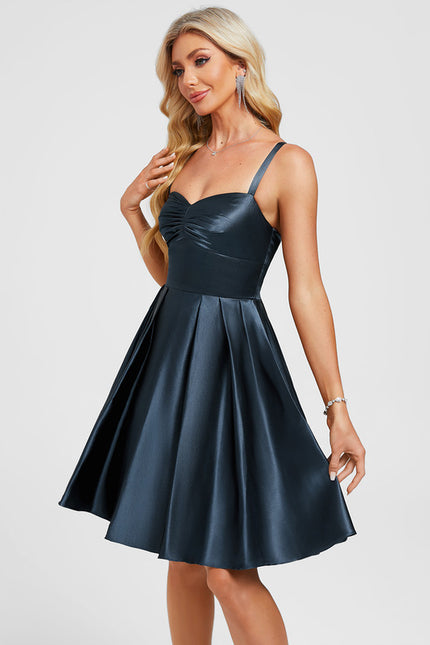 Robe Trapèze Noir Chic Satiné - gallery 4