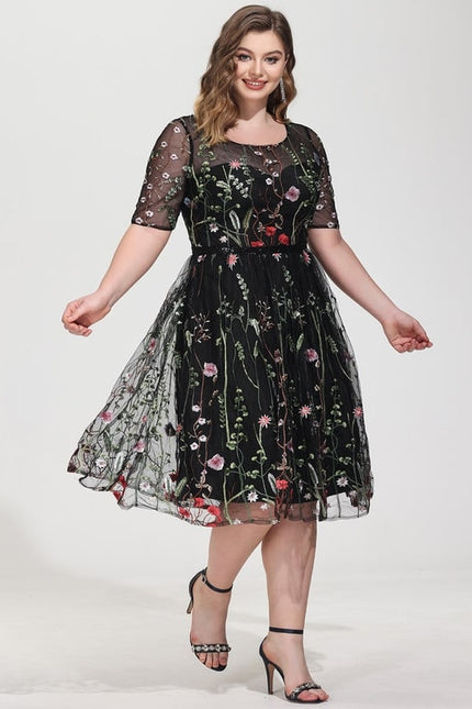 Robe Trapèze Noire À Fleurs - gallery 5