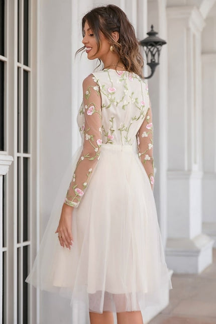 Robe Trapèze Éclat De Fleurs - gallery 1