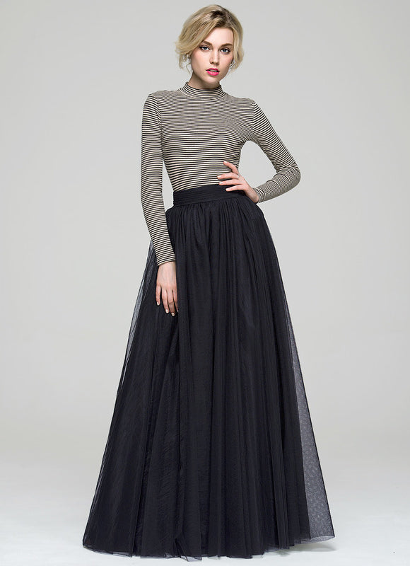 Robe Trapèze Tulle Noir Éthéré - gallery 1