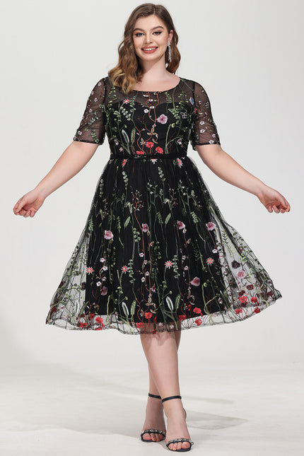 Robe Trapèze Noire À Fleurs - gallery 7