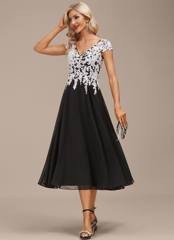 Robe Trapèze Noire Et Blanche Dentelle - gallery 5